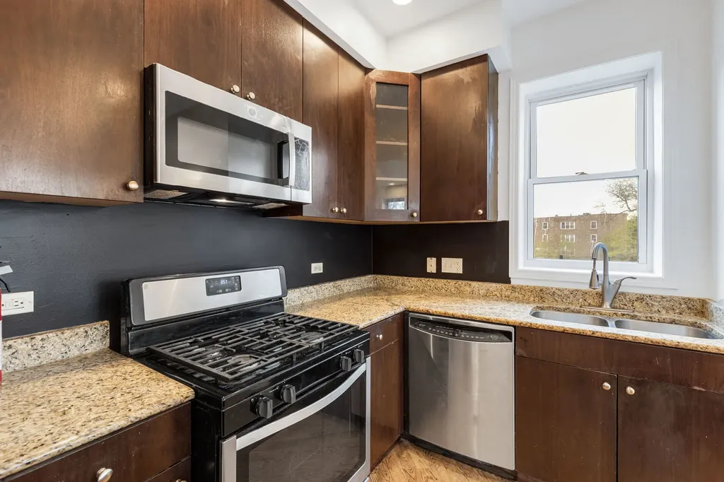 4800 South Saint Lawrence Avenue Chicago IL 60615