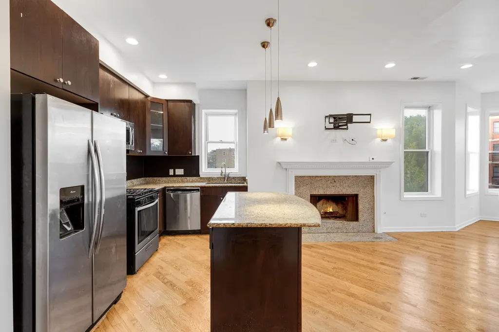 4800 South Saint Lawrence Avenue Chicago IL 60615