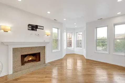 4800 South Saint Lawrence Avenue Chicago IL 60615