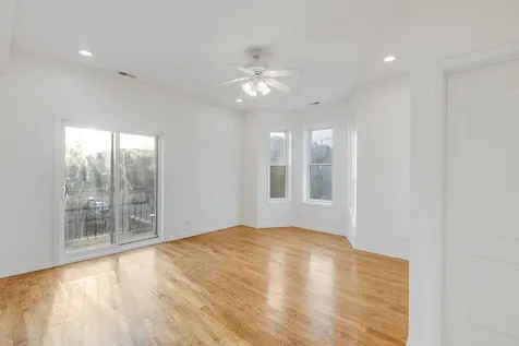 4800 South Saint Lawrence Avenue Chicago IL 60615