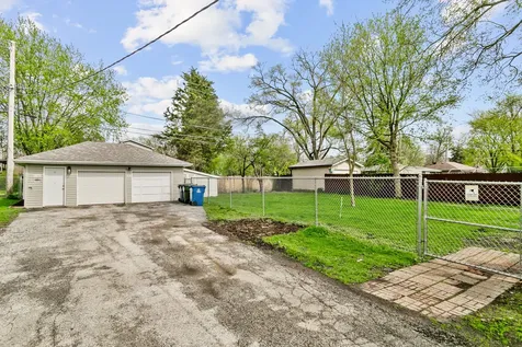 18415 Morris Avenue Homewood IL 60430