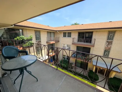 5516 West Windsor Avenue Chicago IL 60630