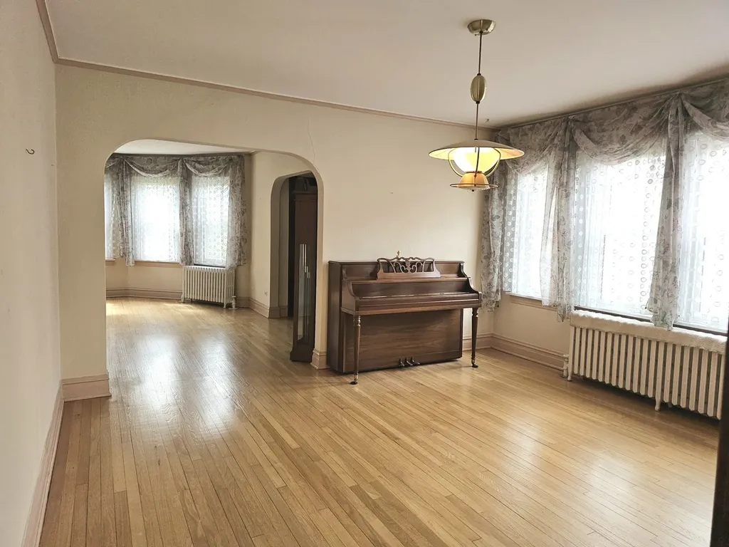 509 South Oakland Avenue Villa Park IL 60181