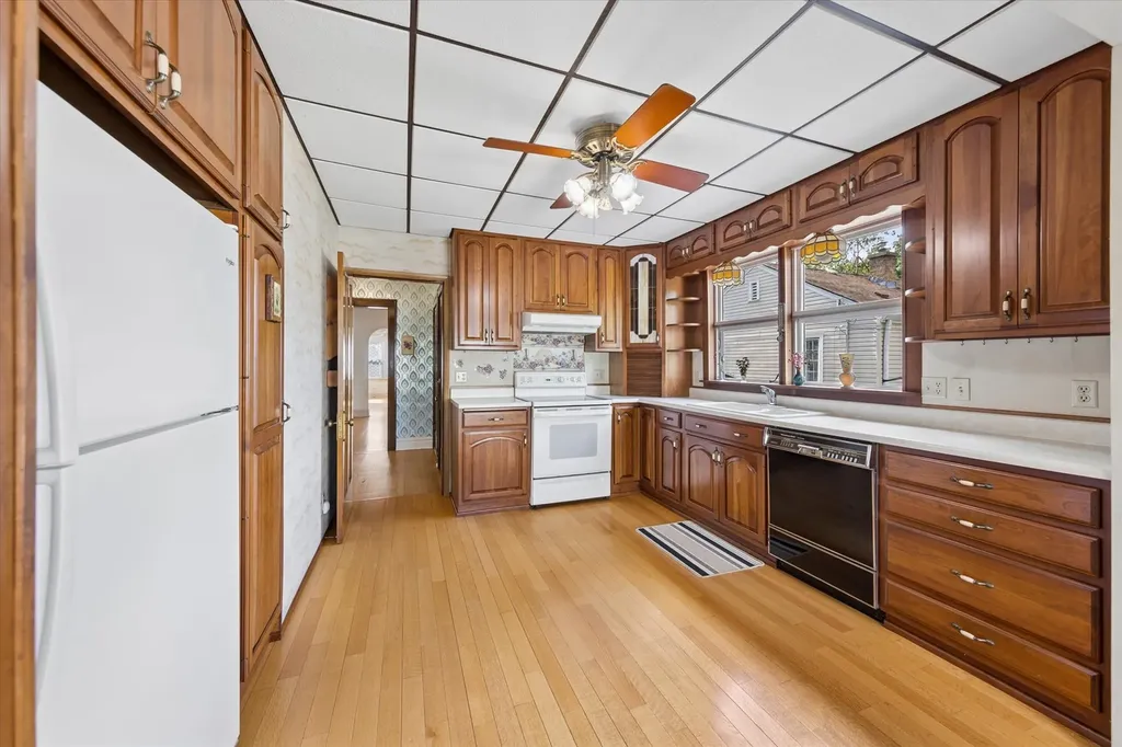509 South Oakland Avenue Villa Park IL 60181