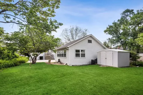 509 South Oakland Avenue Villa Park IL 60181