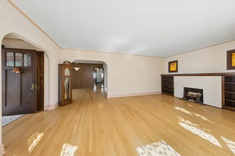 509 South Oakland Avenue Villa Park IL 60181