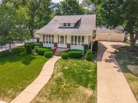 1507 East Taylor Street Bloomington IL 61701