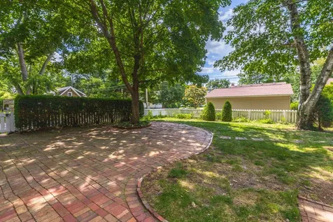 1507 East Taylor Street Bloomington IL 61701