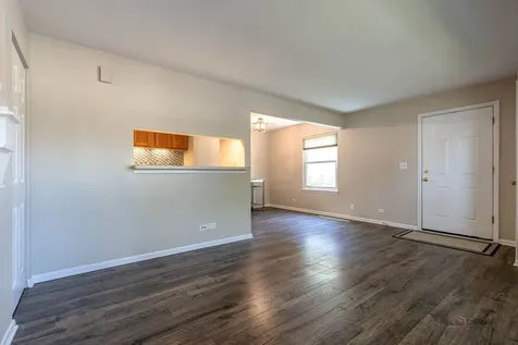 2177 North Dogwood Lane Palatine IL 60074