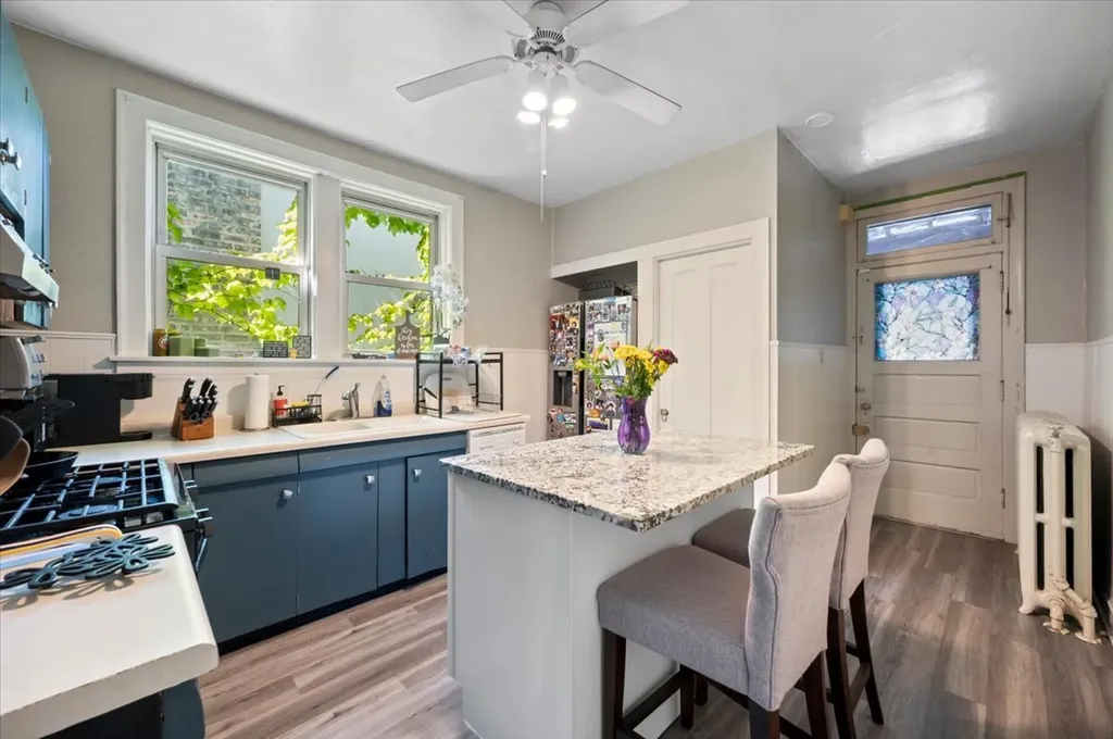 3618 North Bell Avenue Chicago IL 60618