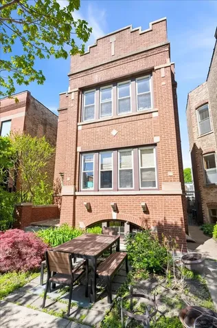 3618 North Bell Avenue Chicago IL 60618