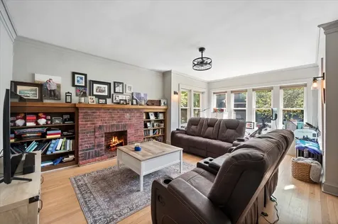 3618 North Bell Avenue Chicago IL 60618