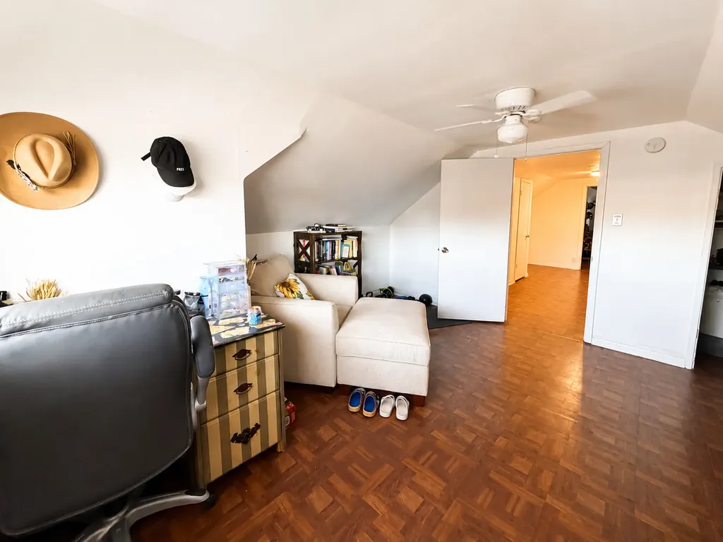 3005 West 55th Street Chicago IL 60632