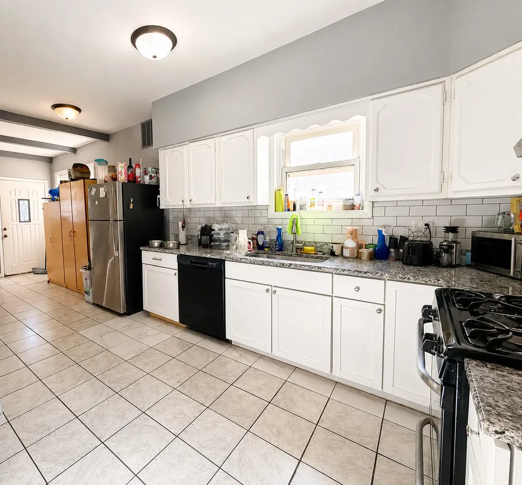3005 West 55th Street Chicago IL 60632