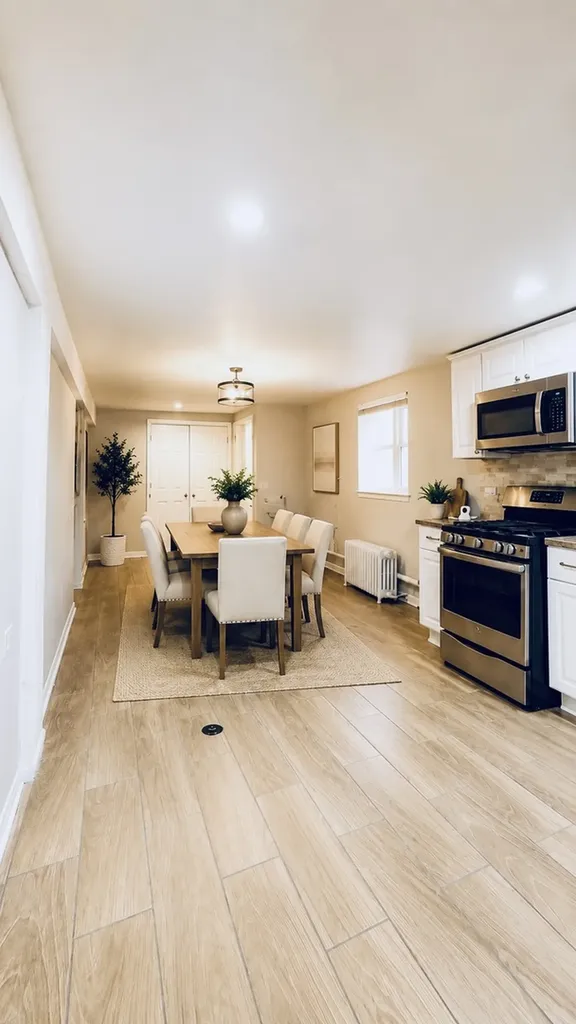 3005 West 55th Street Chicago IL 60632