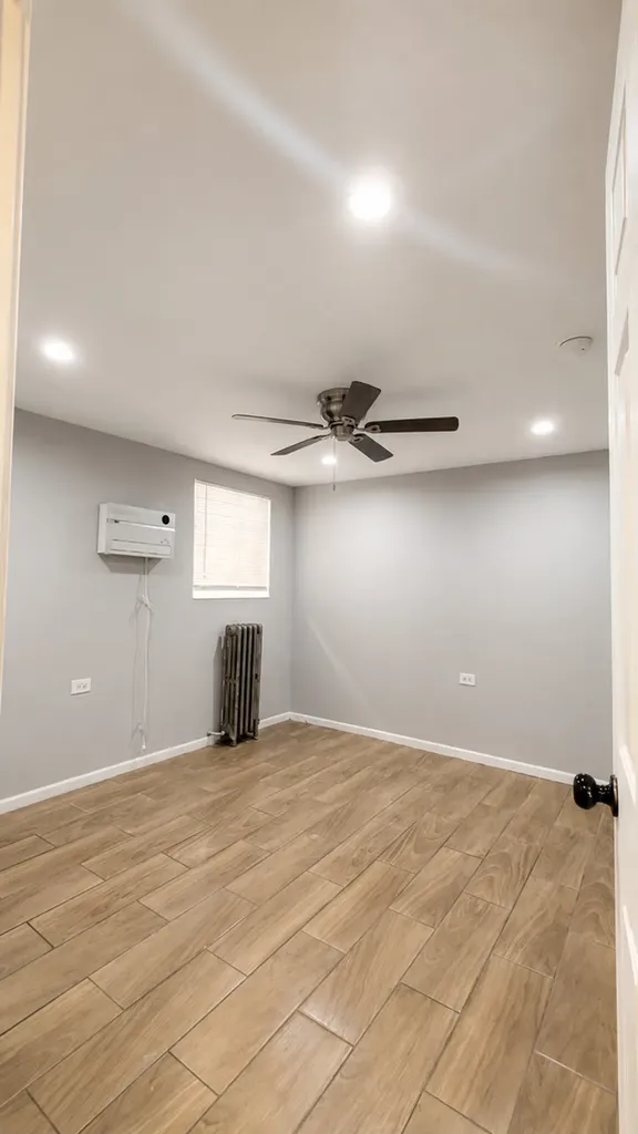 3005 West 55th Street Chicago IL 60632