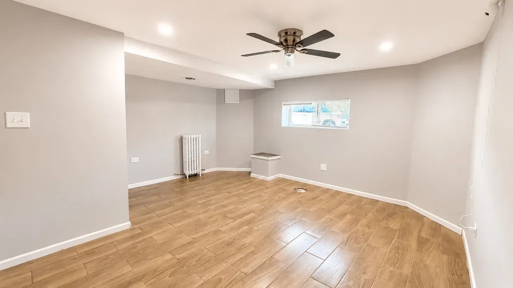 3005 West 55th Street Chicago IL 60632