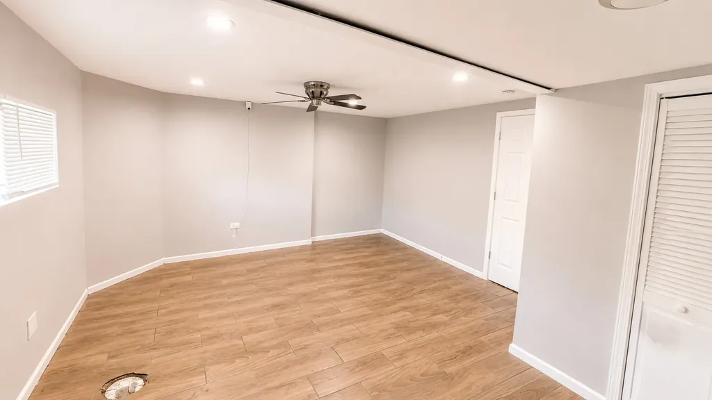 3005 West 55th Street Chicago IL 60632