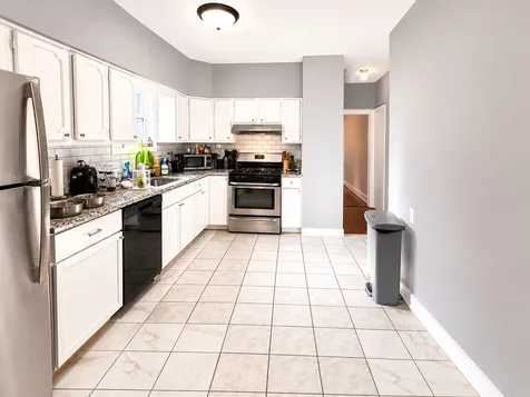3005 West 55th Street Chicago IL 60632