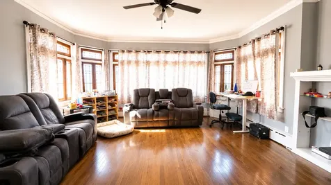 3005 West 55th Street Chicago IL 60632