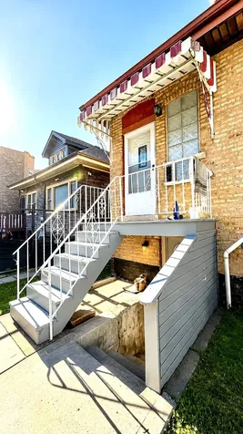 3005 West 55th Street Chicago IL 60632
