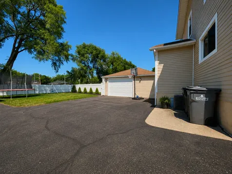 470 Fremont Street Elgin IL 60120