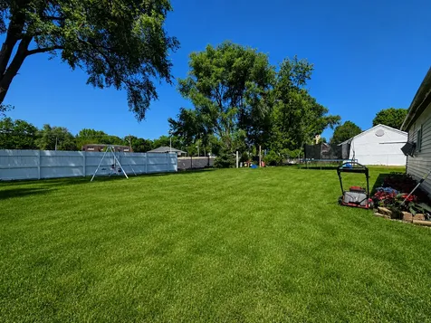 470 Fremont Street Elgin IL 60120