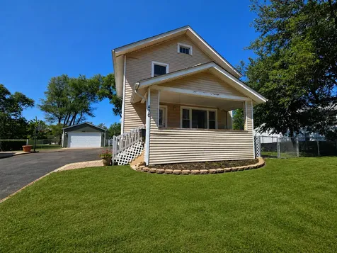 470 Fremont Street Elgin IL 60120