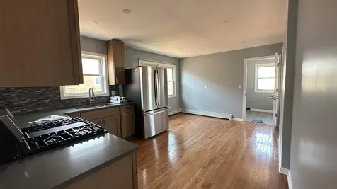 5404 North Central Avenue Chicago IL 60630