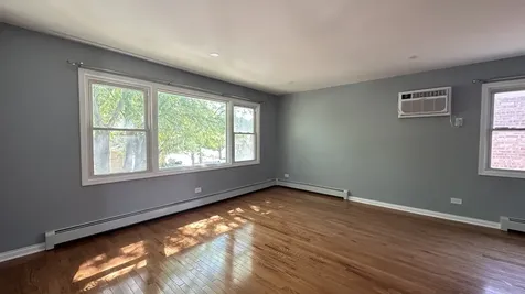 5404 North Central Avenue Chicago IL 60630