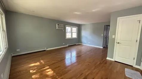 5404 North Central Avenue Chicago IL 60630