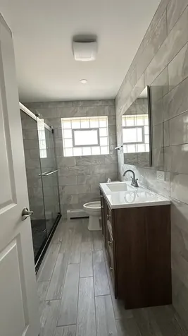 5404 North Central Avenue Chicago IL 60630