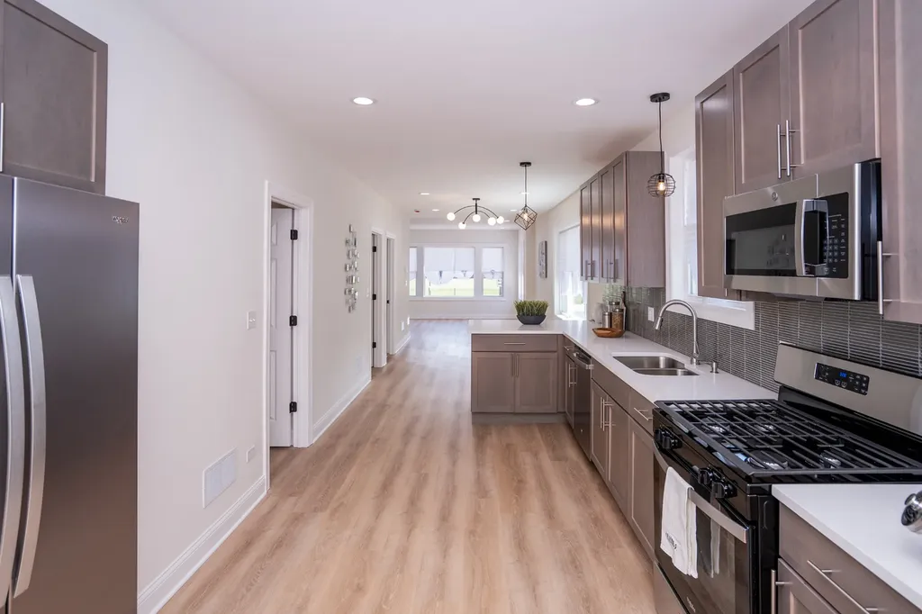 9044 South Throop Street Chicago IL 60620