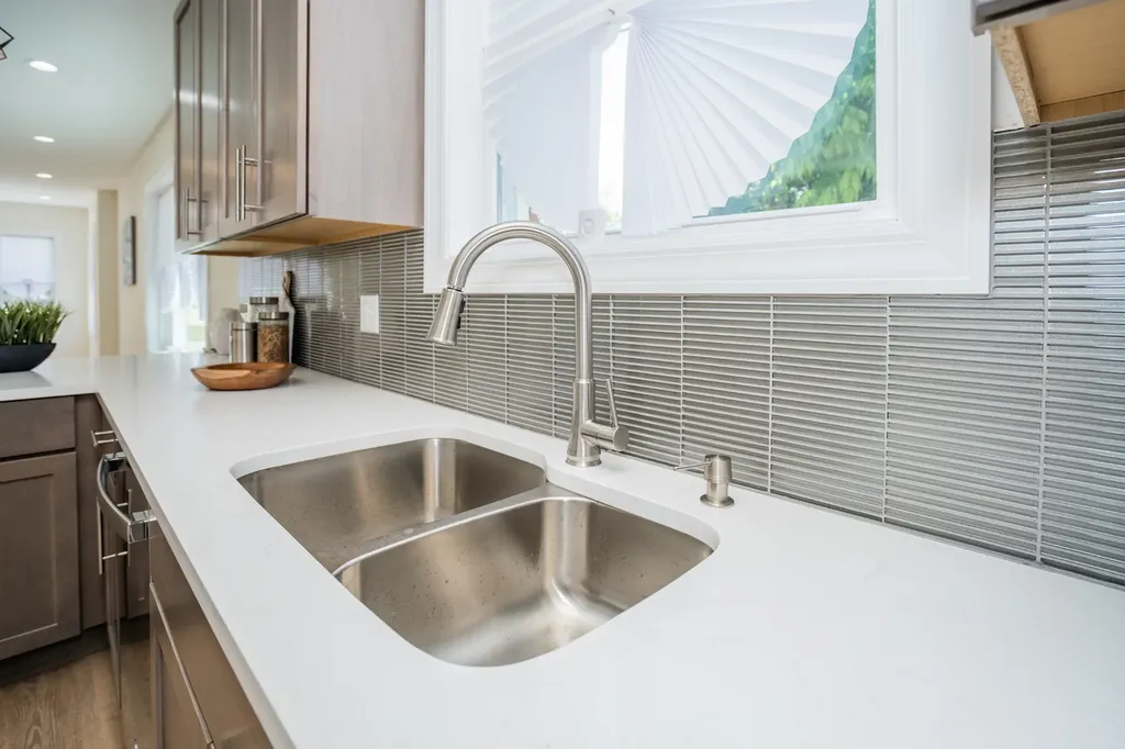 9044 South Throop Street Chicago IL 60620