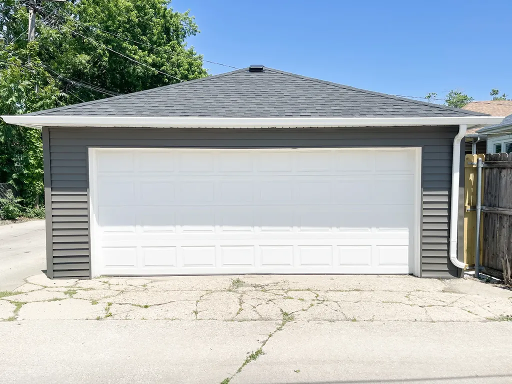 9044 South Throop Street Chicago IL 60620