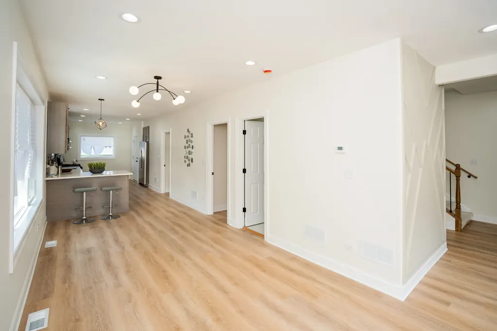 9044 South Throop Street Chicago IL 60620
