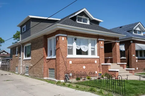 9044 South Throop Street Chicago IL 60620