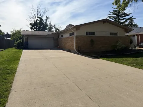 1006 South Grant Avenue Villa Park IL 60181