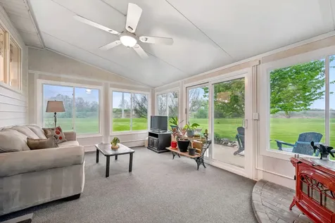 606 Arlington Lane South Elgin IL 60177