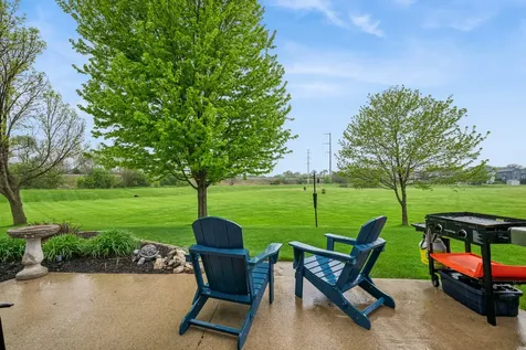 606 Arlington Lane South Elgin IL 60177