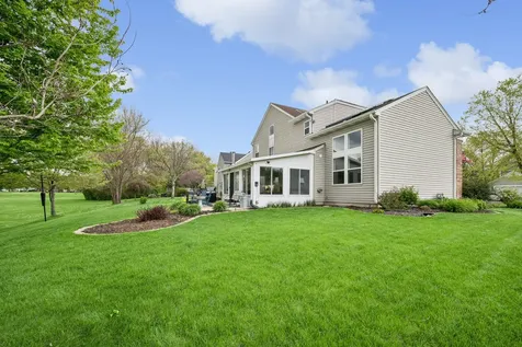 606 Arlington Lane South Elgin IL 60177