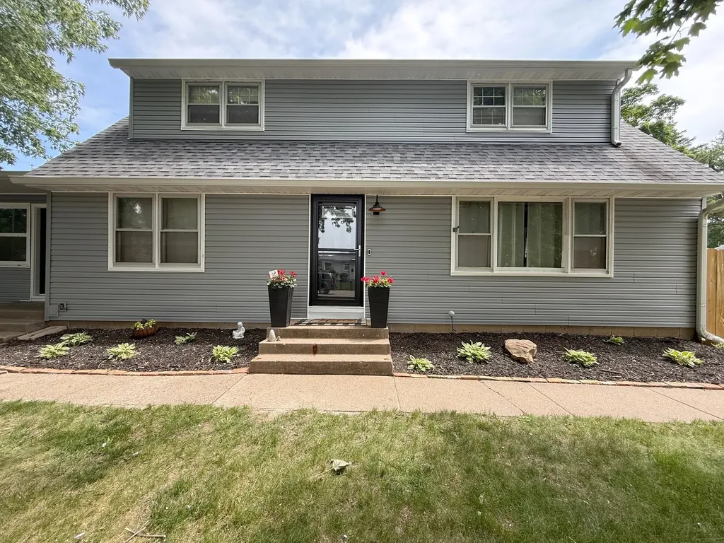 3635 32ND Street Rock Island IL 61201