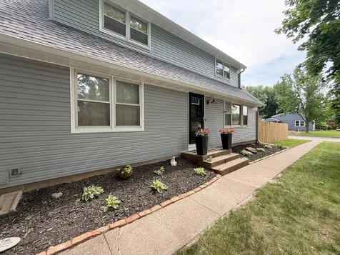 3635 32ND Street Rock Island IL 61201