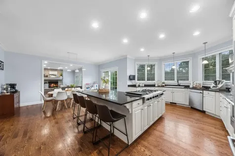 14965 Creekside Path Libertyville IL 60048