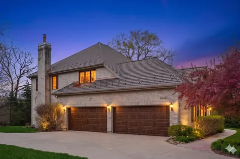 14965 Creekside Path Libertyville IL 60048
