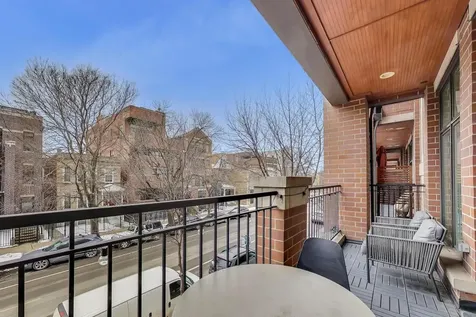 4839 North Damen Avenue Chicago IL 60625