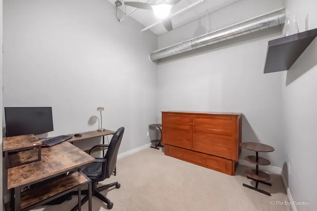 565 West Quincy Street Chicago IL 60661