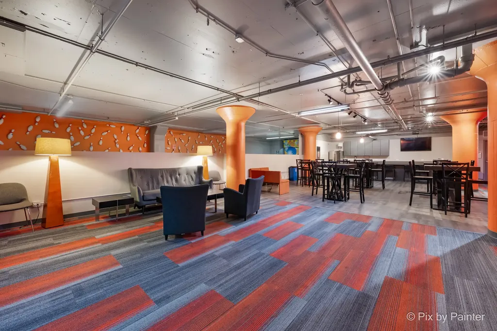 565 West Quincy Street Chicago IL 60661
