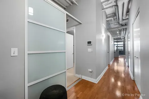 565 West Quincy Street Chicago IL 60661