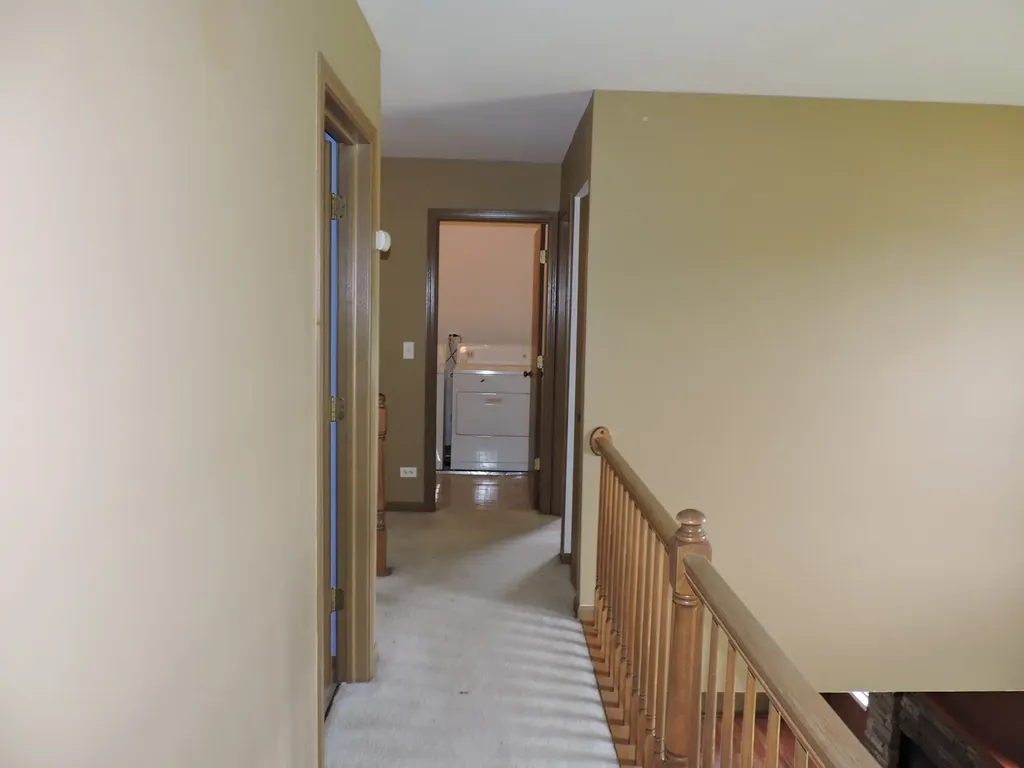 2480 Frost Drive Aurora IL 60503